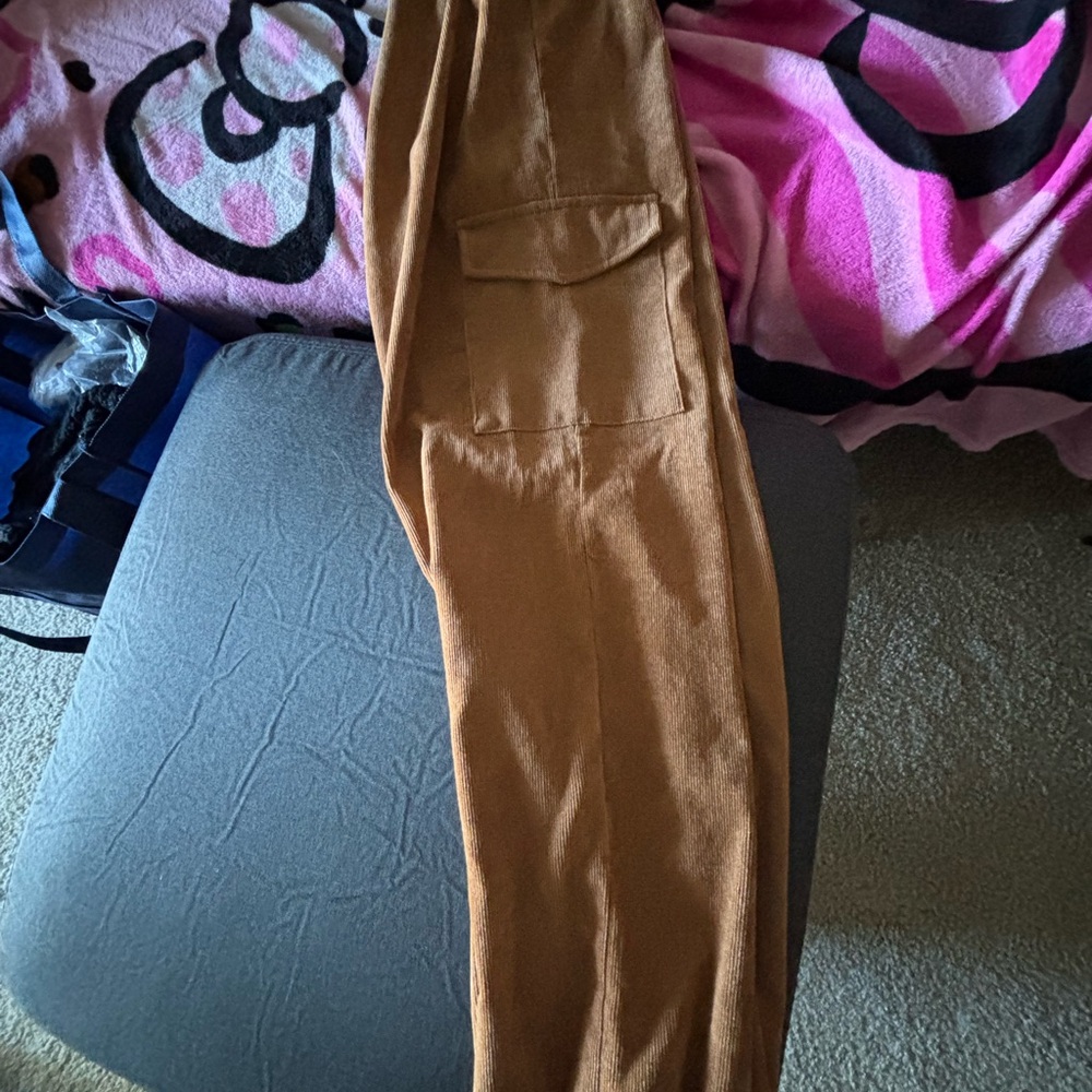 SHEIN Tan Cargo Pants with Relaxed Fit